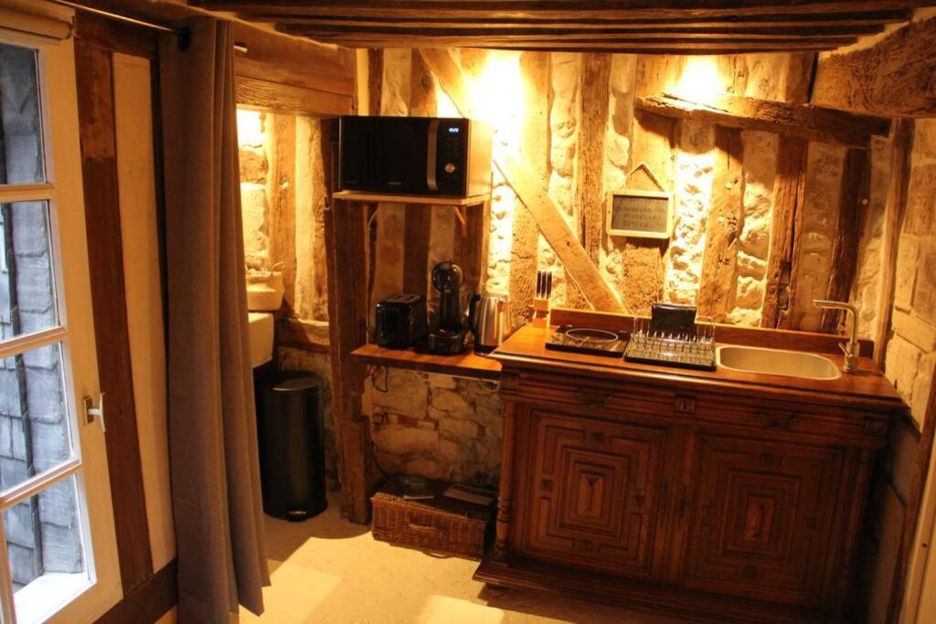 Cosy Studio Place Sainte Catherine Honfleur Exterior photo
